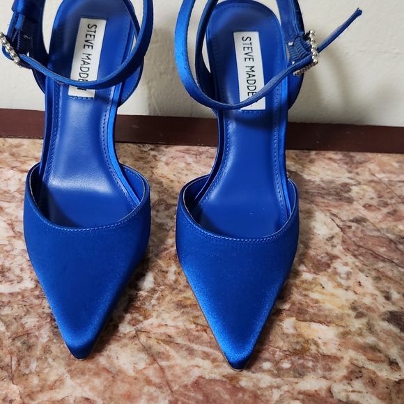 Steven Madden pumps heels - Picture 2 of 6